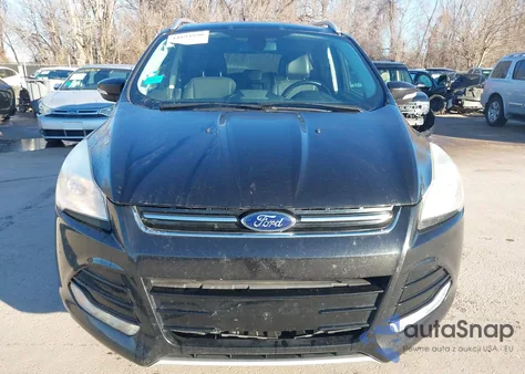 2015 Ford Escape Titanium z USA, uszkodzony, nr VIN 1FMCU0J90FUA20356